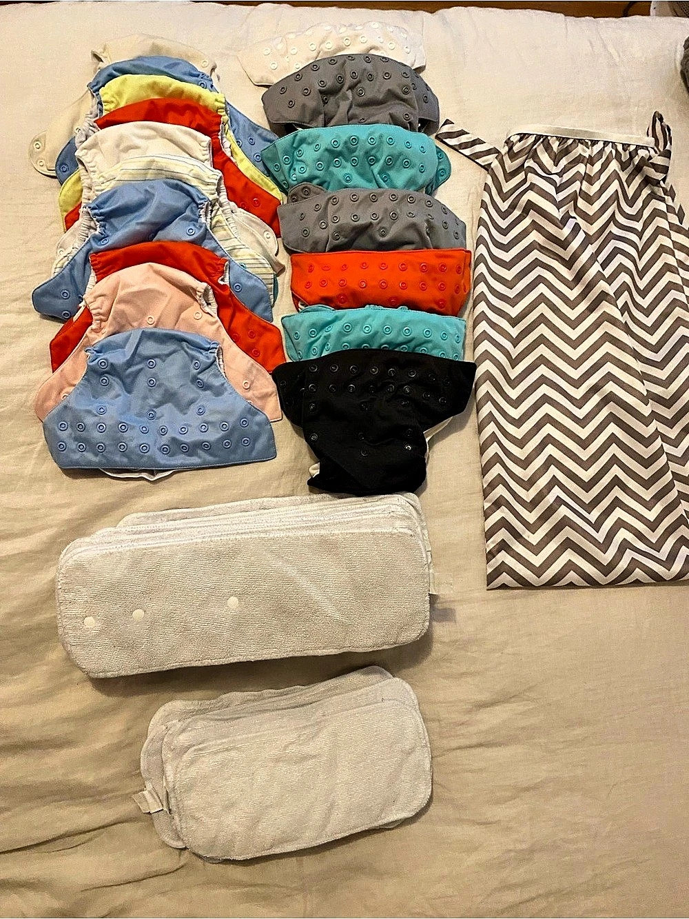 17 Bumgenius Pocket and All in One Washable diapers and inserts *barely used